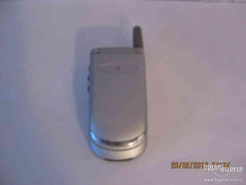 MOTOROLA V50+SIM karta ZDARMA!!! - foto 3