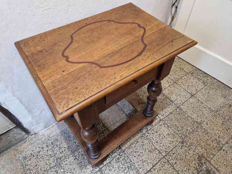 Krásný masivní barokní Stolek  - foto 4