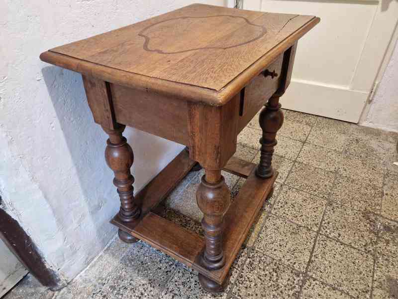 Krásný masivní barokní Stolek  - foto 3