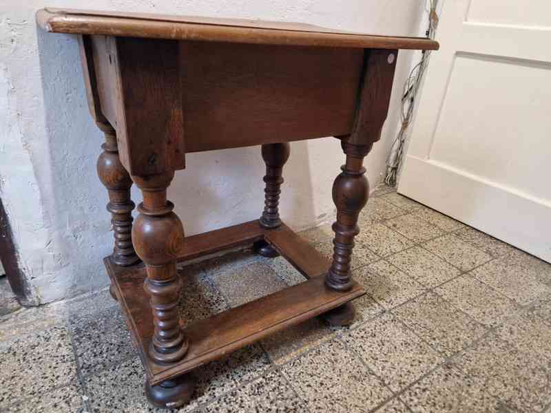 Krásný masivní barokní Stolek  - foto 7