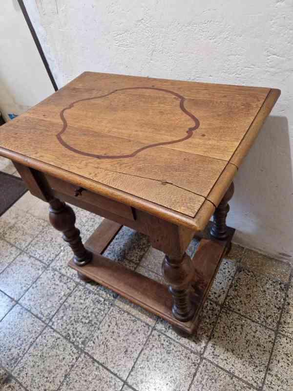 Krásný masivní barokní Stolek  - foto 5