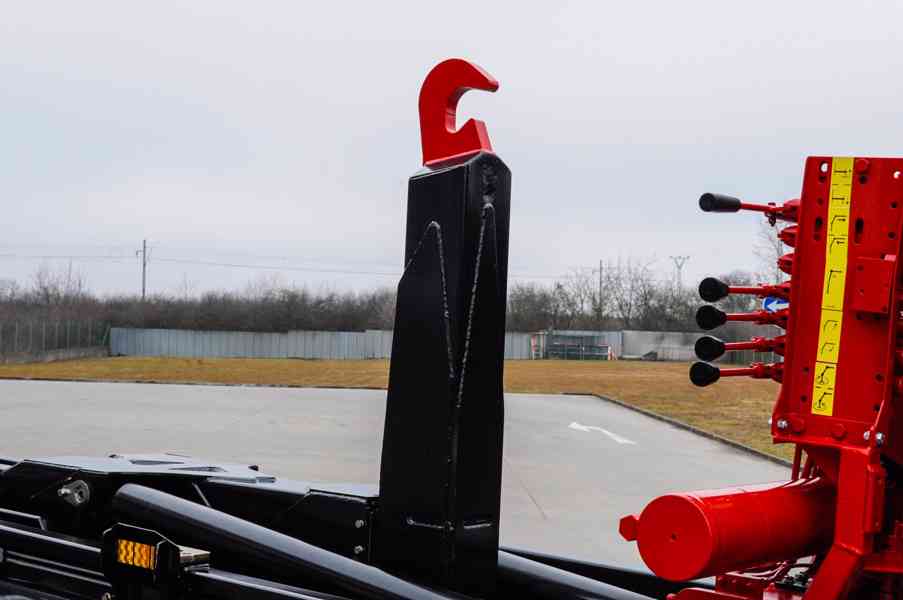 MERCEDES ATEGO 1222 NOVÝ HÁKOVÝ NOSIČ KONTEJNERŮ HYDR. RUKA - foto 15