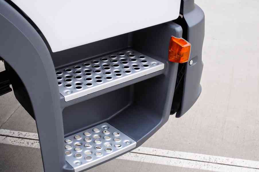 MERCEDES ATEGO 1222 NOVÝ HÁKOVÝ NOSIČ KONTEJNERŮ HYDR. RUKA - foto 9