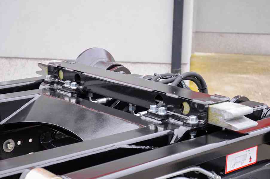 MERCEDES ATEGO 1222 NOVÝ HÁKOVÝ NOSIČ KONTEJNERŮ HYDR. RUKA - foto 116