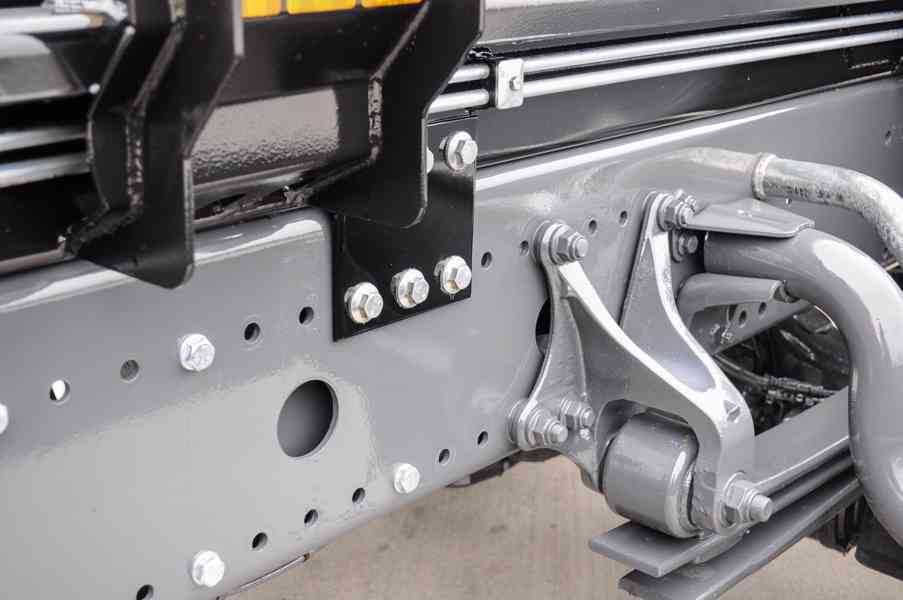 MERCEDES ATEGO 1222 NOVÝ HÁKOVÝ NOSIČ KONTEJNERŮ HYDR. RUKA - foto 40