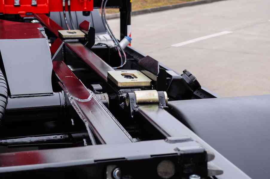 MERCEDES ATEGO 1222 NOVÝ HÁKOVÝ NOSIČ KONTEJNERŮ HYDR. RUKA - foto 22