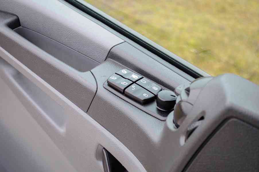 MERCEDES ATEGO 1222 NOVÝ HÁKOVÝ NOSIČ KONTEJNERŮ HYDR. RUKA - foto 63