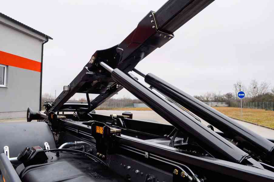 MERCEDES ATEGO 1222 NOVÝ HÁKOVÝ NOSIČ KONTEJNERŮ HYDR. RUKA - foto 88