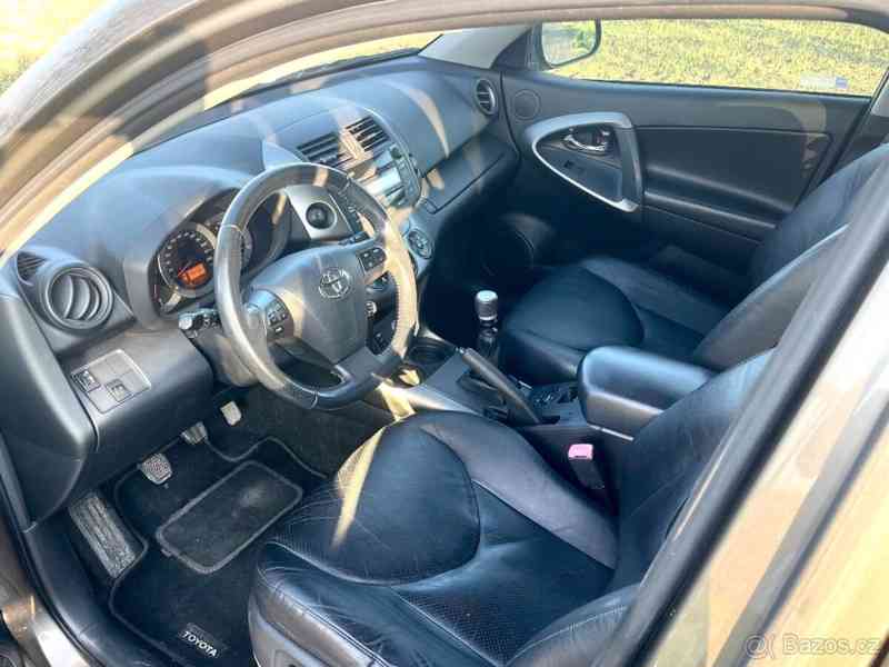 Toyota RAV4 2,2   2AD 110kW 4x4 - foto 9