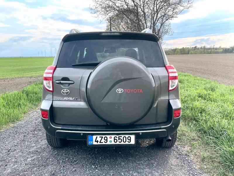 Toyota RAV4 2,2   2AD 110kW 4x4 - foto 5