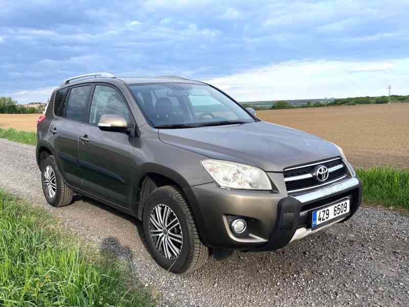 Toyota RAV4 2,2   2AD 110kW 4x4 - foto 2