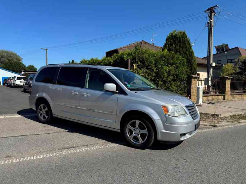 Chrysler Town Country 3,8 DVD  Kůže, 2008  - foto 1