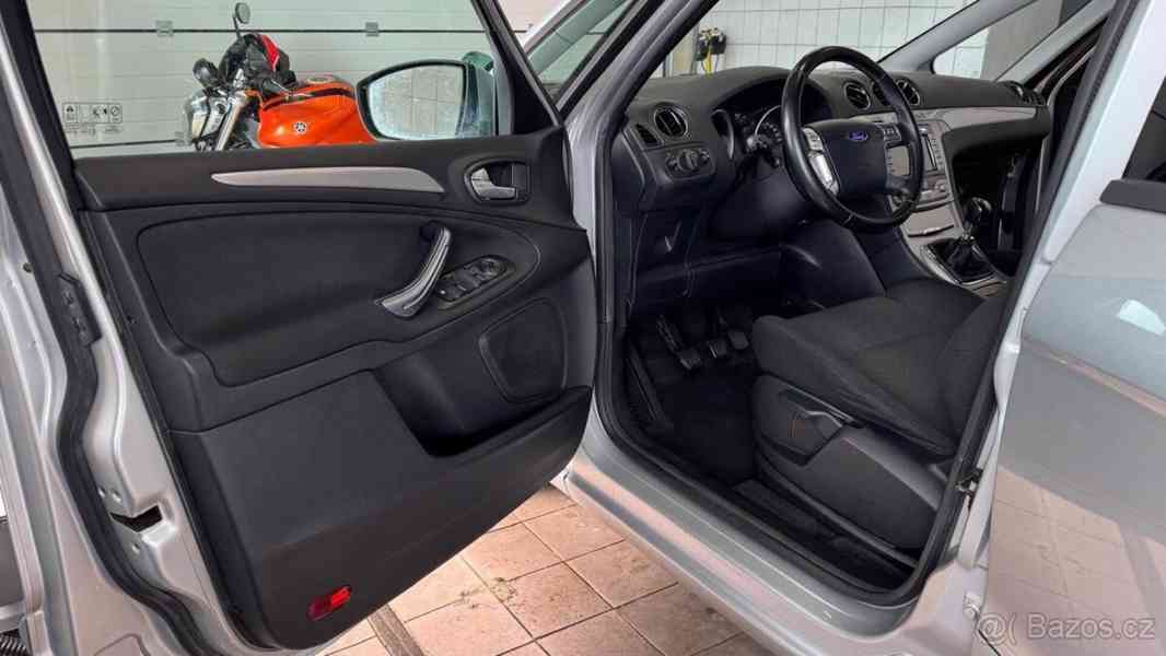 Ford S-MAX 2,0   TDCi ,103 kw.Najeto 262000 - foto 8