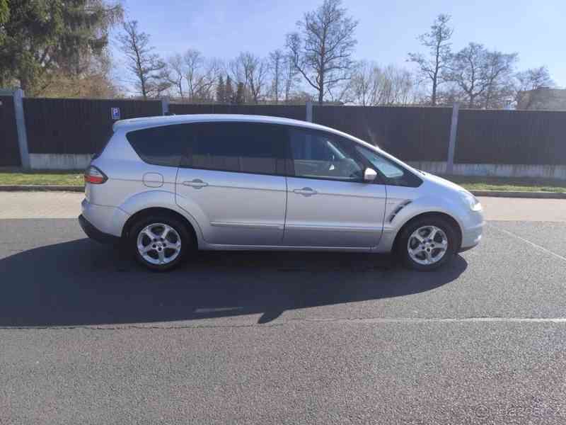 Ford S-MAX 2,0   TDCi ,103 kw.Najeto 262000 - foto 14