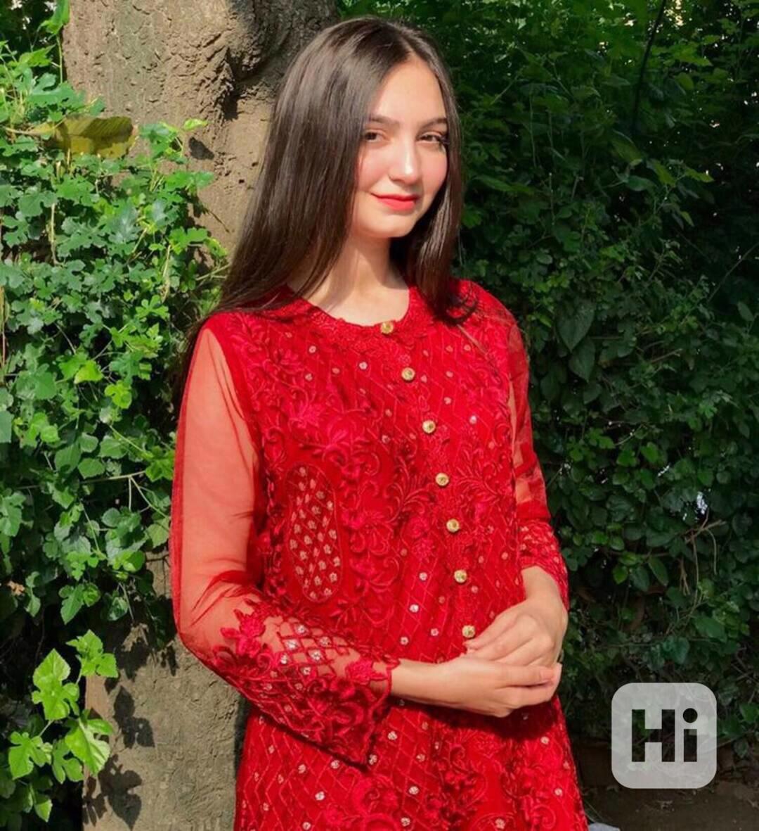 Call Girls in Johar Town (03290833300) Russian Escorts - foto 1