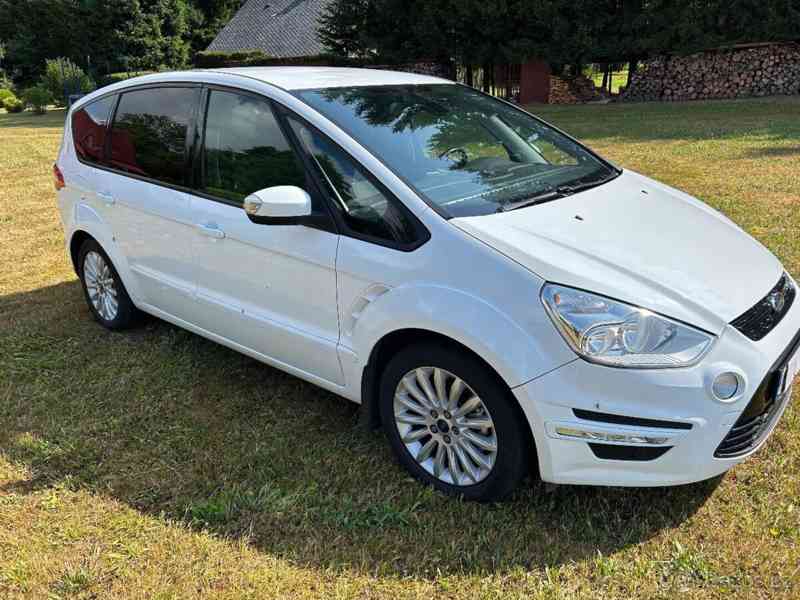 Ford S-max - foto 2