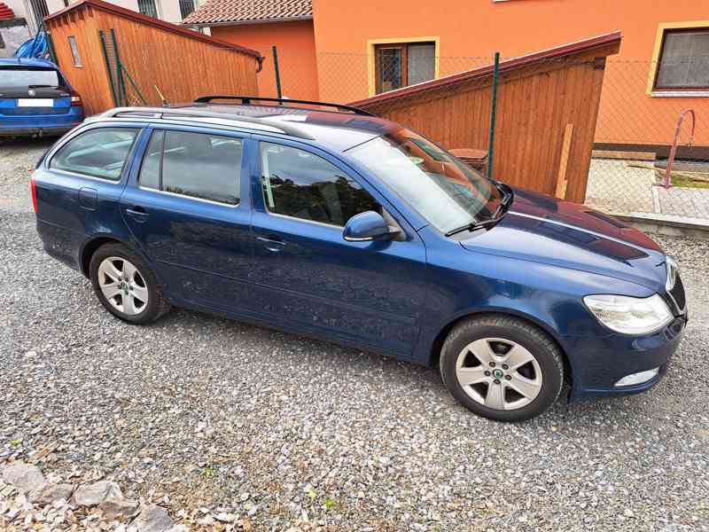 Škoda Octavia 1.6 TDI kombi, modrozelená metalíza - foto 3