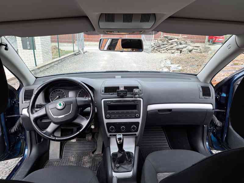 Škoda Octavia 1.6 TDI kombi, modrozelená metalíza - foto 9