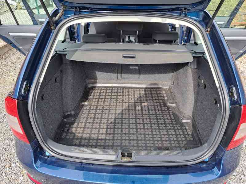 Škoda Octavia 1.6 TDI kombi, modrozelená metalíza - foto 6