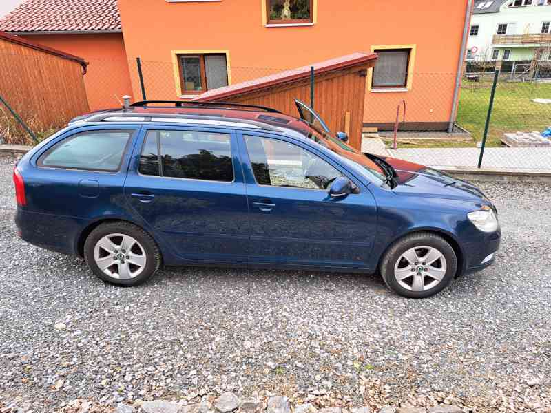 Škoda Octavia 1.6 TDI kombi, modrozelená metalíza - foto 10