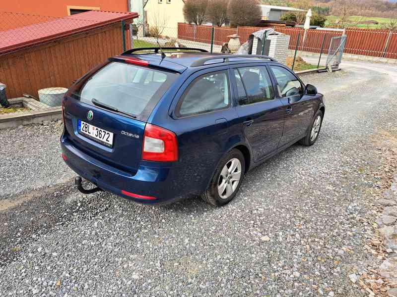 Škoda Octavia 1.6 TDI kombi, modrozelená metalíza - foto 4
