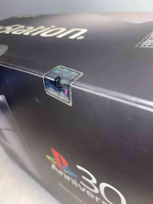PlayStation 5 30th Anniversary Limited Edition Slim Bundle - foto 7