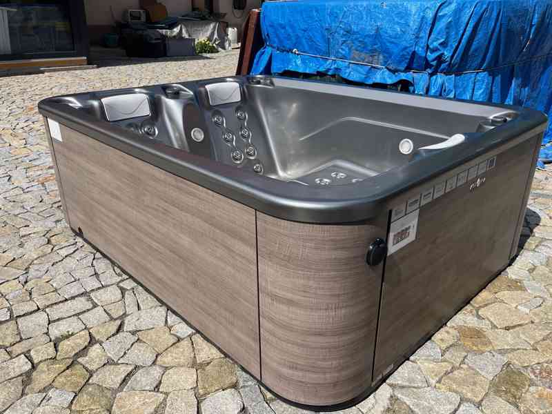 Vířivka Touch Aquavia - foto 3