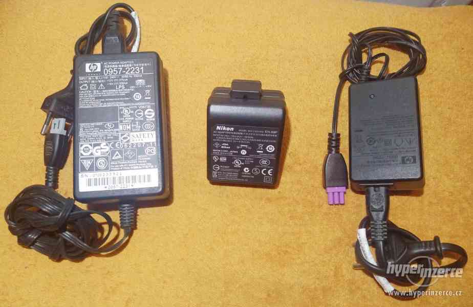 Originální napájecí AC adaptéry - zánovní!!!