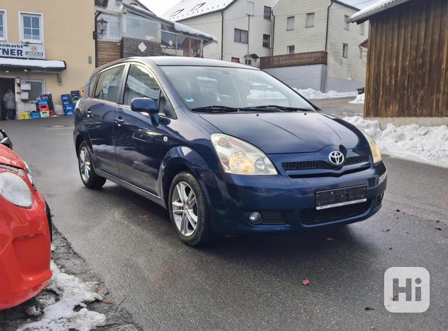 Toyota Corolla Verso 1.8i Sol benzín 95kw - foto 1