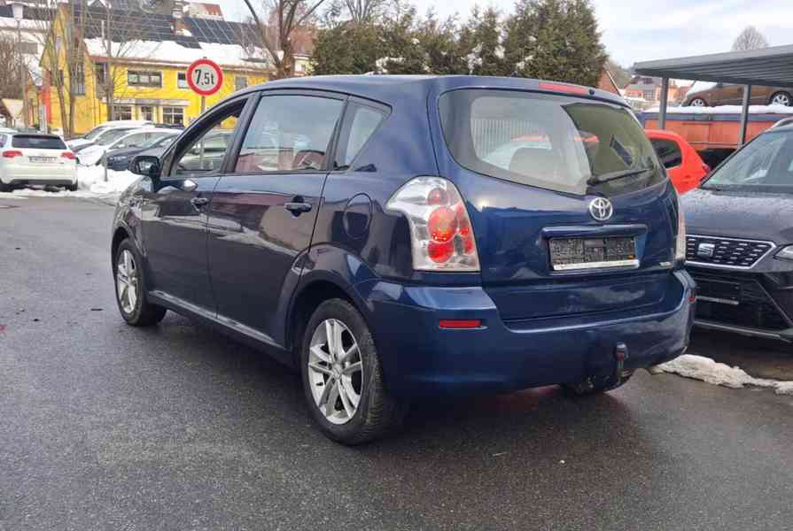 Toyota Corolla Verso 1.8i Sol benzín 95kw - foto 3