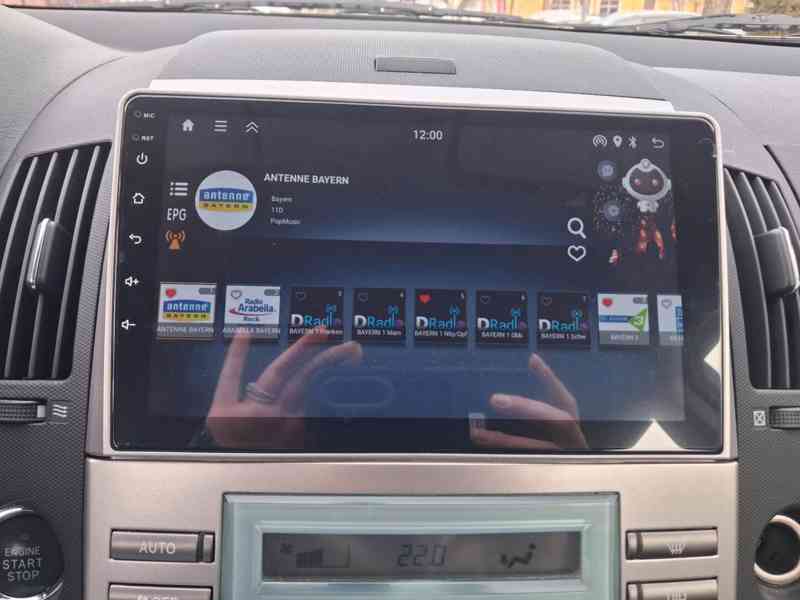 Toyota Corolla Verso 1.8i Sol benzín 95kw - foto 11