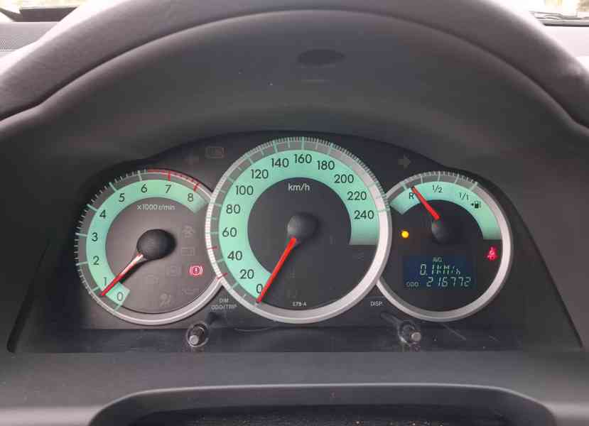 Toyota Corolla Verso 1.8i Sol benzín 95kw - foto 18