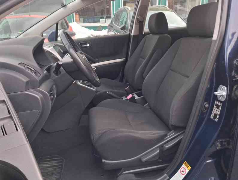 Toyota Corolla Verso 1.8i Sol benzín 95kw - foto 6