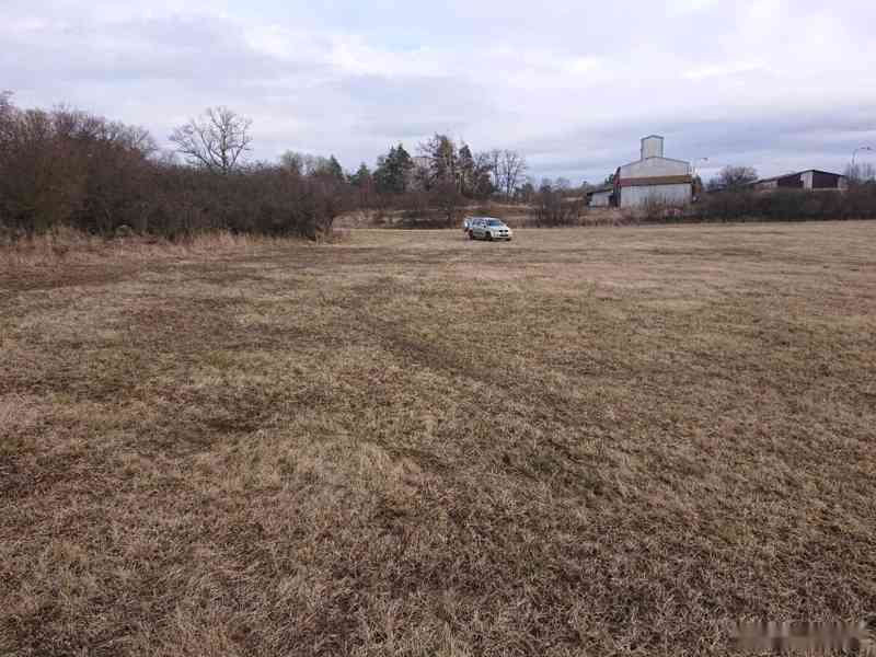 Trnava stavební pozemek 3.464m2 - foto 9
