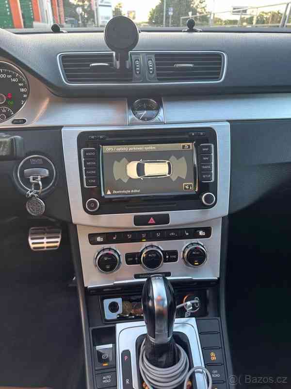 Volkswagen Passat 2,0 125 kW DSG 4x4 combi - foto 3