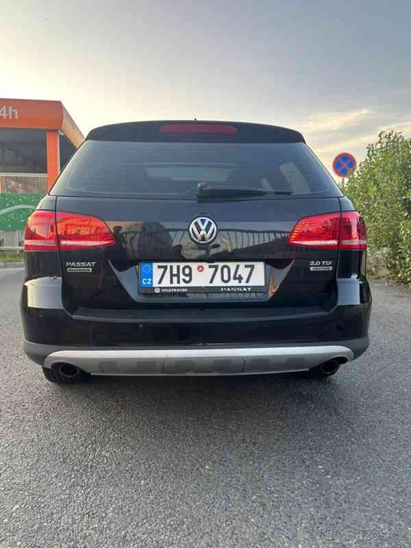 Volkswagen Passat 2,0 125 kW DSG 4x4 combi - foto 4