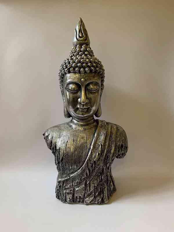 Buddha - velká stříbrná socha - foto 1