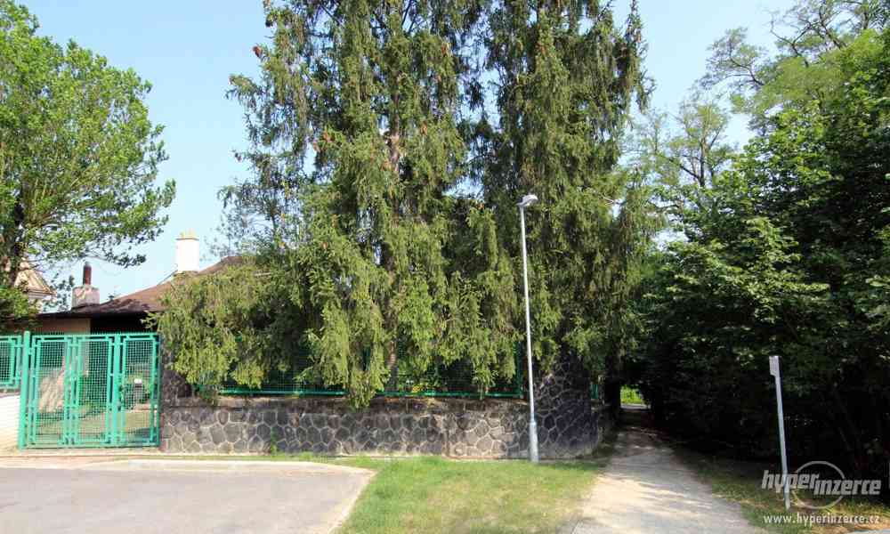 Ojedinělá příležitost – výjimečný dům se zahradou Zbraslav - foto 15