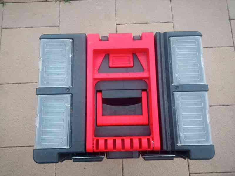 Kufřík na kolečkách na nářadí  - foto 5