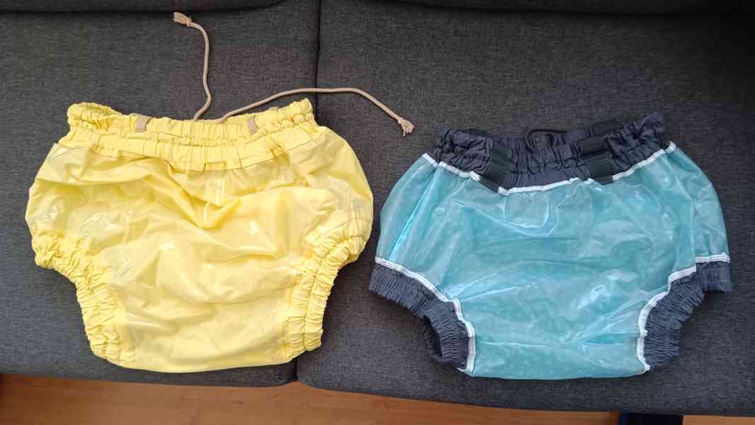 Prodám 4 ks, PVC klahotek,a 2 balení plenkových kalhotek. - foto 3