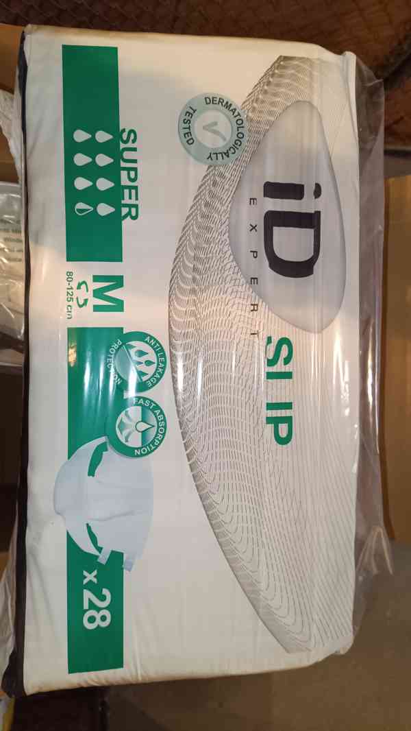 Prodám 4 ks, PVC klahotek,a 2 balení plenkových kalhotek. - foto 14