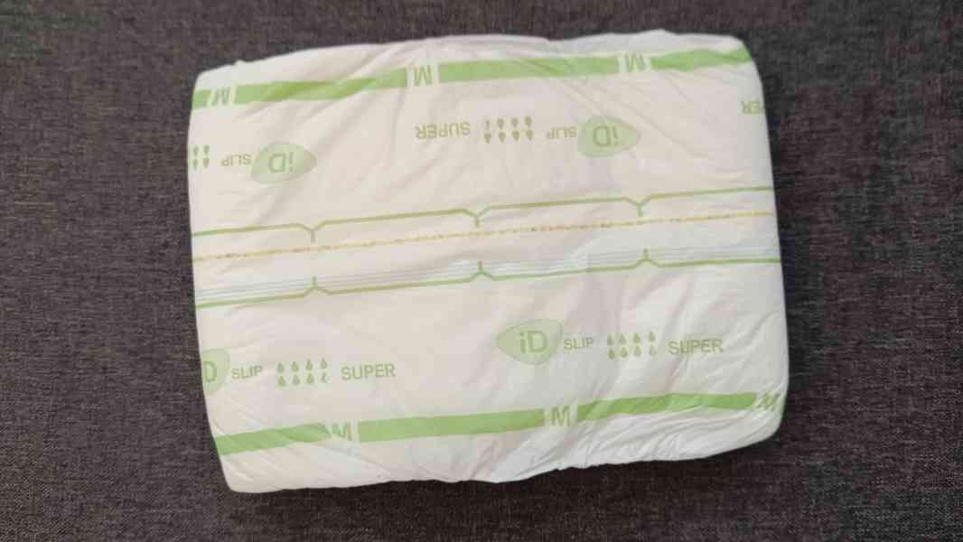 Prodám 4 ks, PVC klahotek,a 2 balení plenkových kalhotek. - foto 11