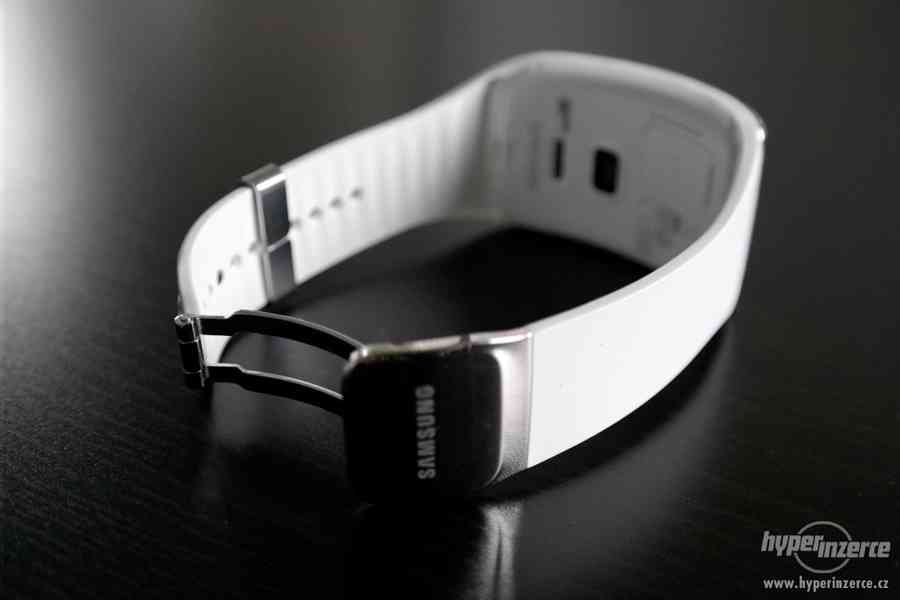 Prodám hodinky Samsung Gear S model SM-R750 bílé - foto 2
