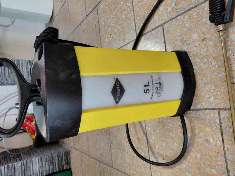 Tlakový postřikovač - 5 L - foto 2