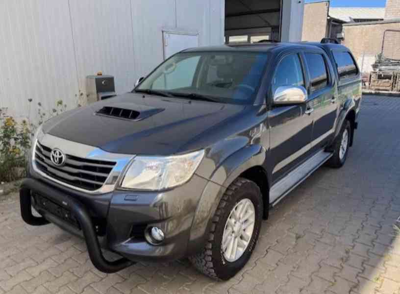 Toyota Hilux 3,0D4D Executive AUT 126kw - foto 14