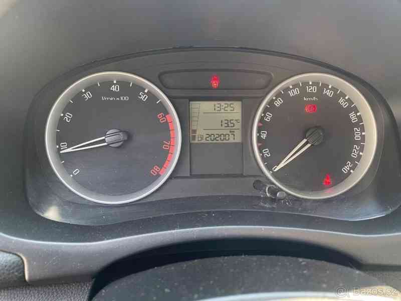 Škoda Fabia 1,4   II - foto 7