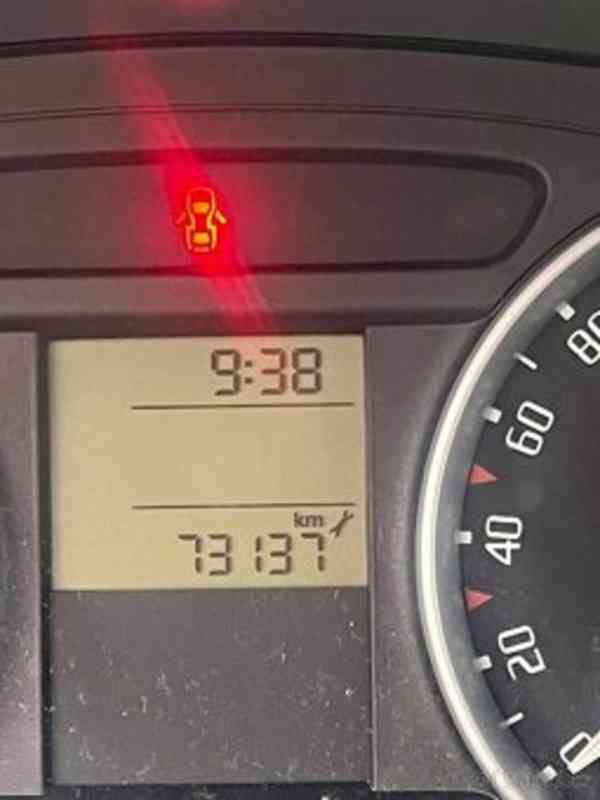 Škoda Fabia Combi 1,2 benzín  - foto 5