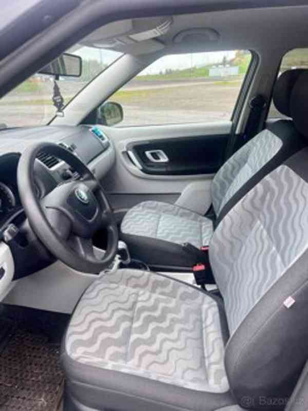 Škoda Fabia Combi 1,2 benzín  - foto 6
