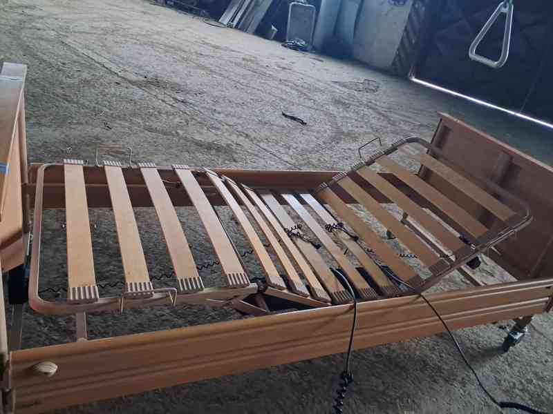 Elektrická zdravotní polohovací postel - foto 2