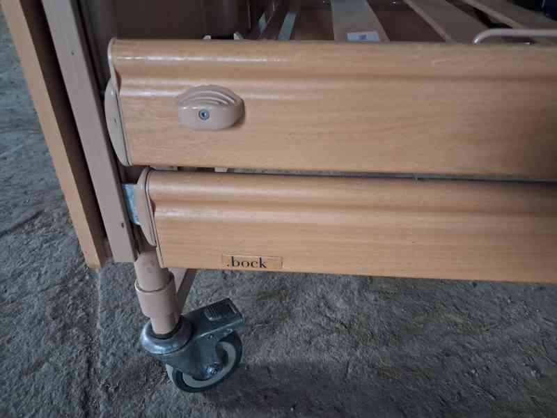 Elektrická zdravotní polohovací postel - foto 5